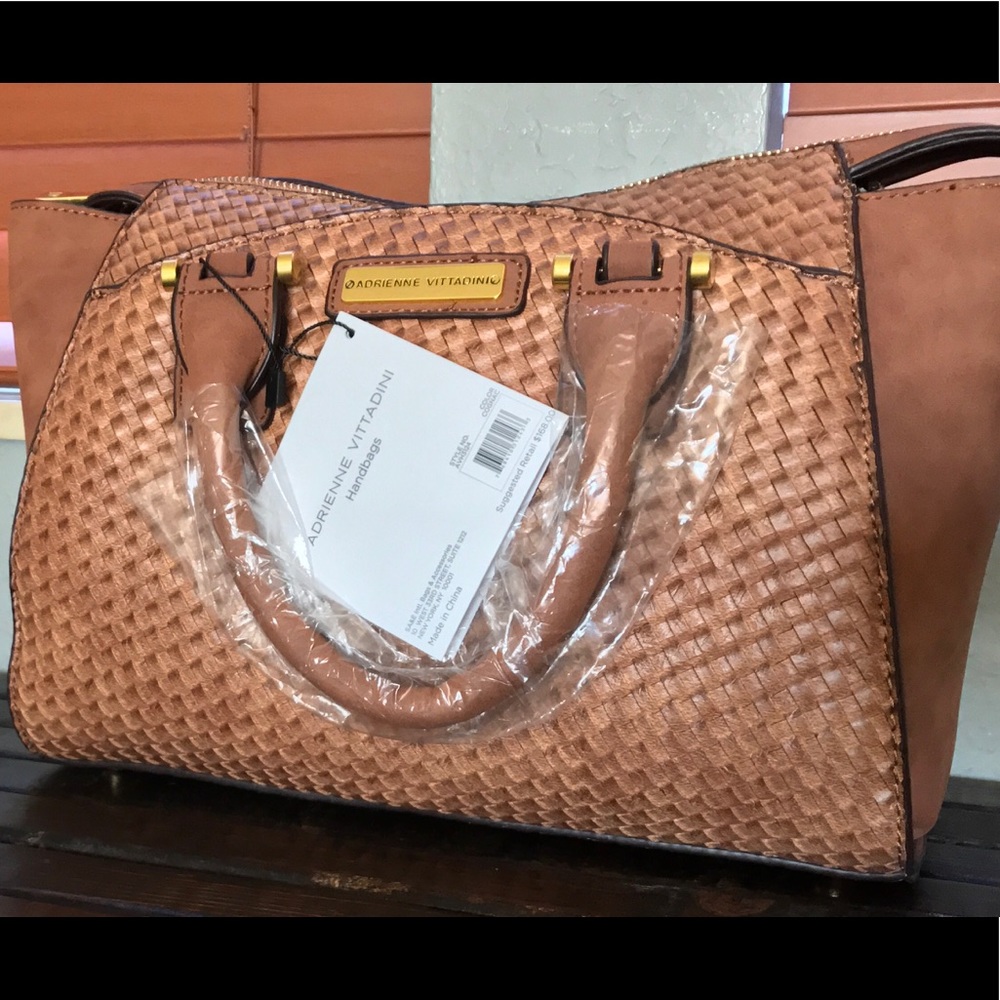 NWT Adrienne Vittadini purse